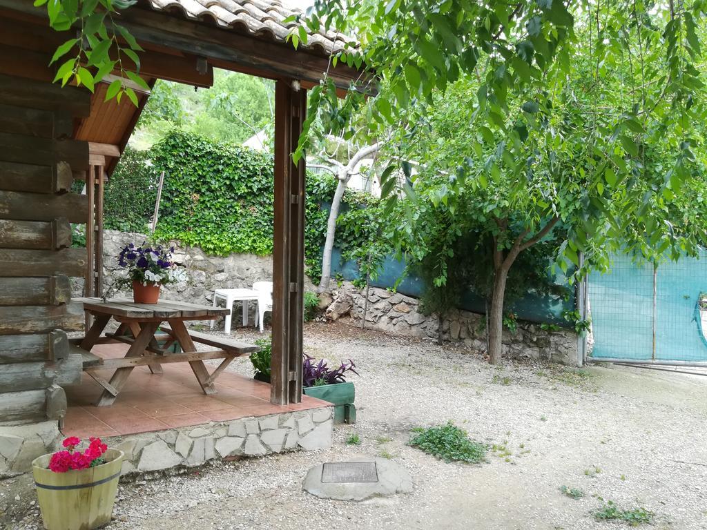 Cabana De Madera La Encina Burunchel Exterior photo
