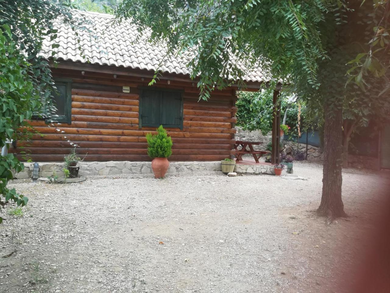 Cabana De Madera La Encina Burunchel Exterior photo